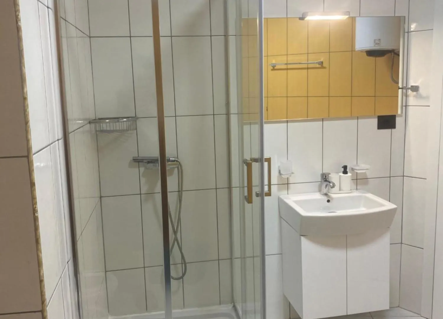 Apartment Lulu Suites - Gray Golem