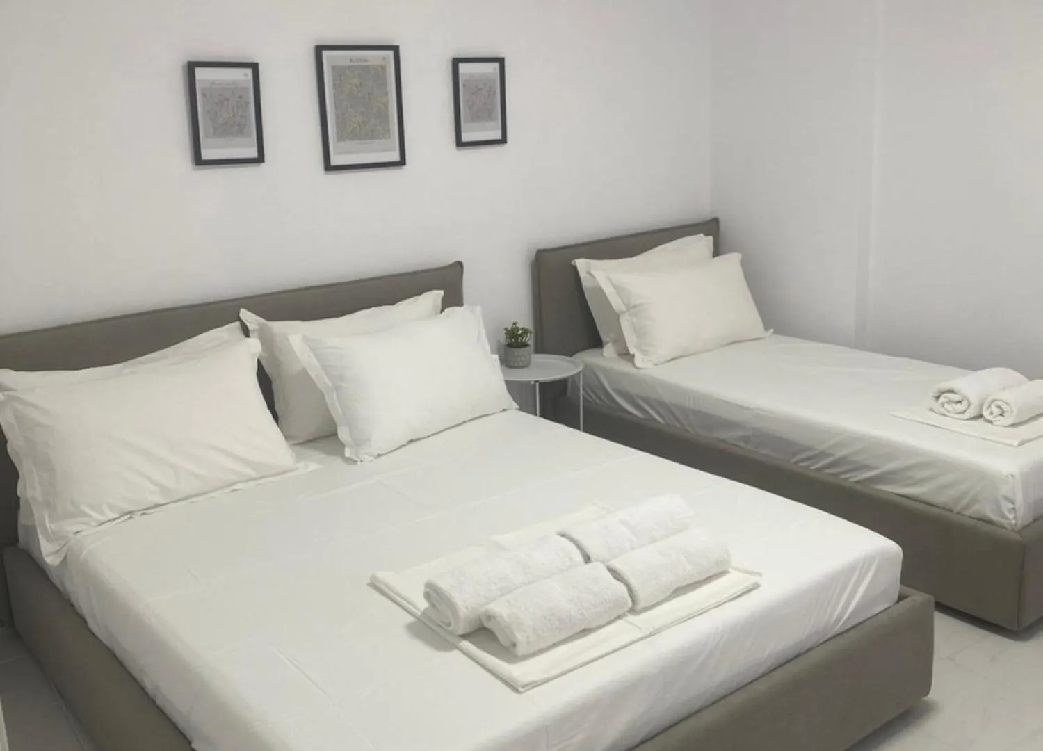 Lulu Suites - Gray Golem  Golem (Tirana)